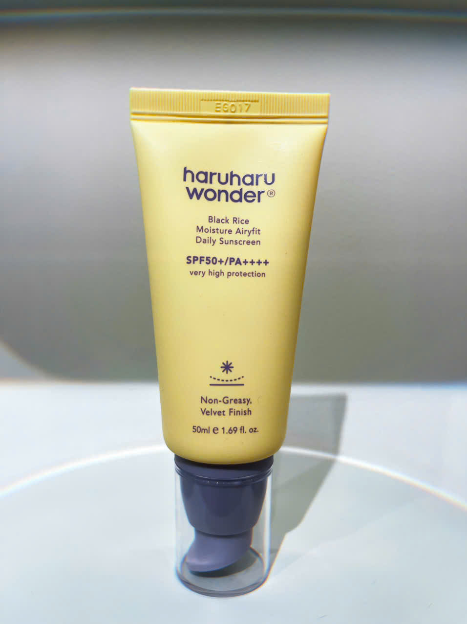 Kem chống nắng dưỡng ẩm hàng ngày Haruharu Wonder Black Rice Moisture Airyfit SPF50+/PA++++ / Không mùi 50ml